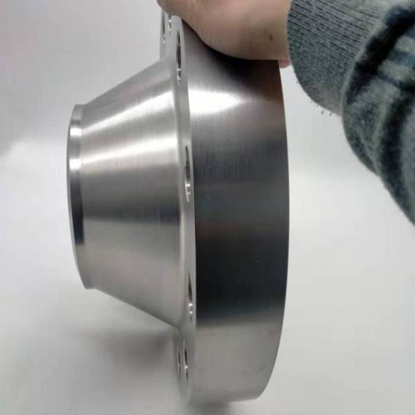 Bình cổ hàn 6 inch titan